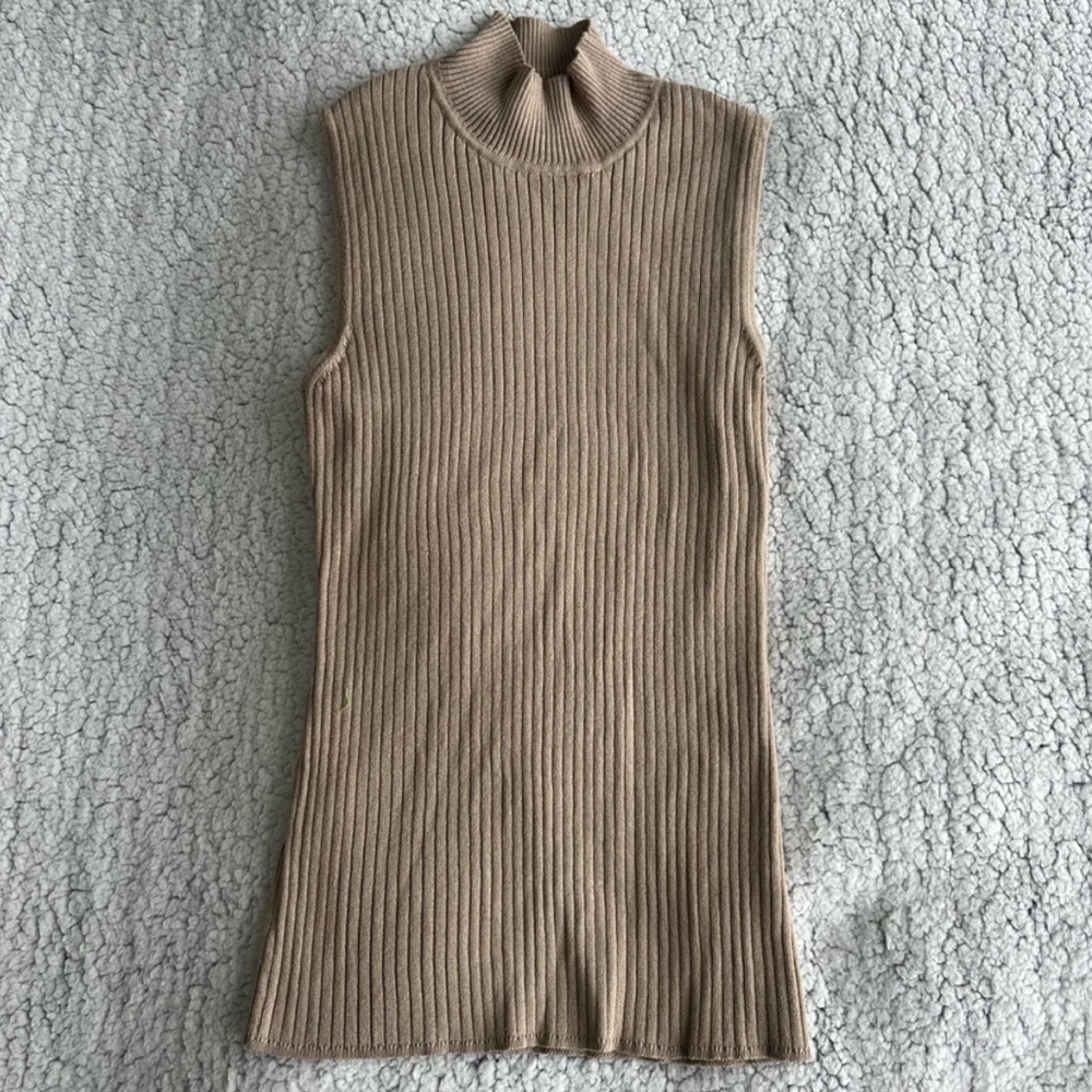 Madison Grey Tan Ribbed Knit Sleeveless Top